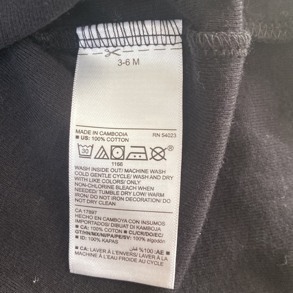 Old Navy Skeleton bodysuit Halloween X-ray parents - Picture 9 of 9